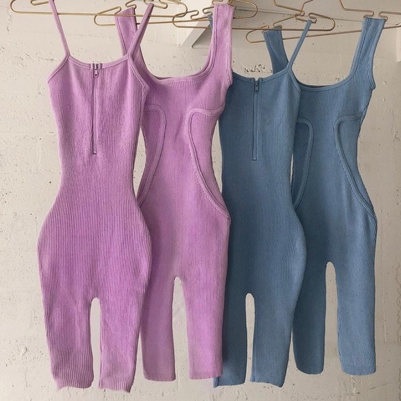 Powder Baby Blue One Piece HalfWay ZIP 🤍🤍 - Picture 2 of 7